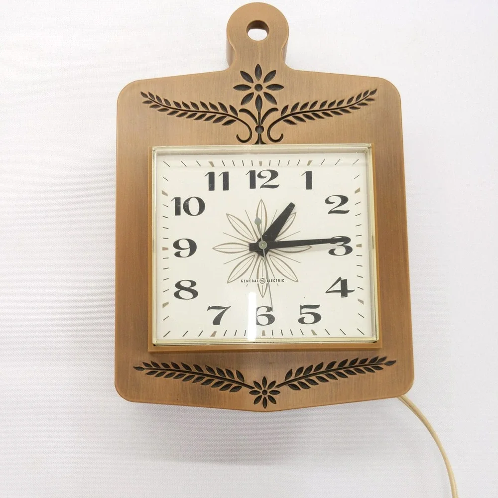 General Electric Wall Clock Brown Vintage 2146 Cutting Board Kitchen MCM USA